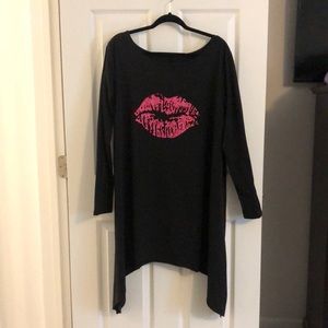 Black Dress with Hot Pink lips 👄